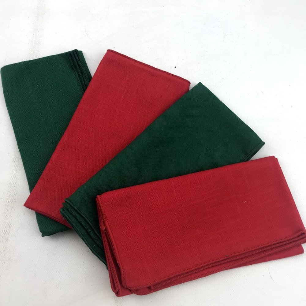 Set Of 4 Fabric Red Green Napkins Christmas Holiday Table Setting Decor 16"